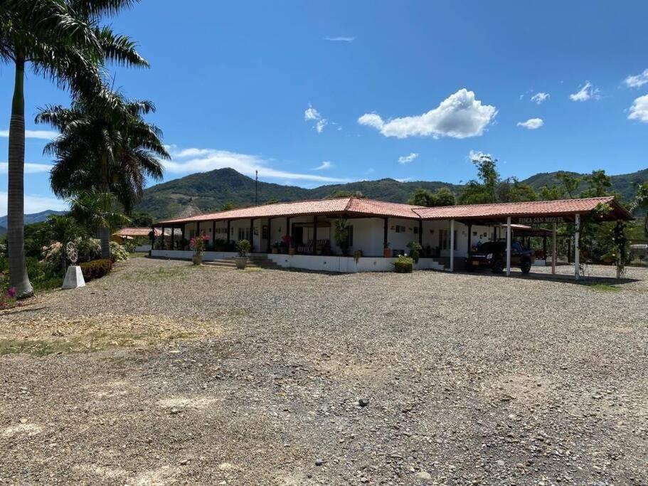 Finca Campestre Con Hermosa Vista Anapoima Buitenkant foto