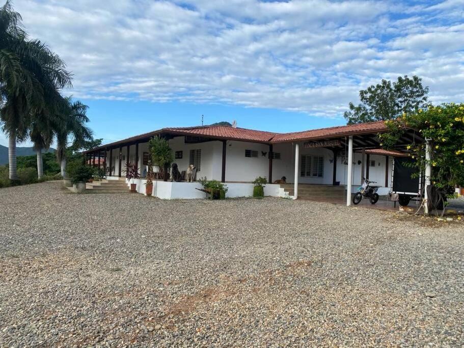 Finca Campestre Con Hermosa Vista Anapoima Buitenkant foto